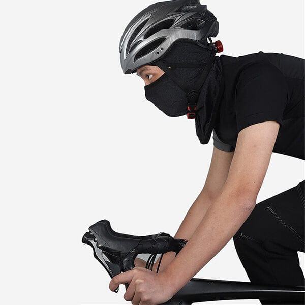 Under-helmet cycling balaclava
